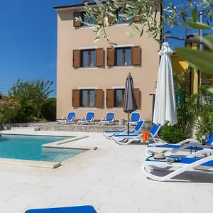 Gasthof Apartments 
